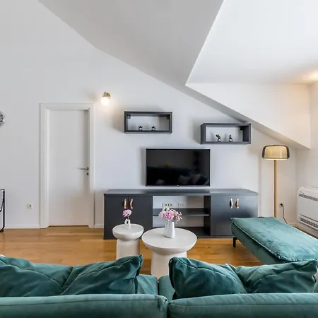Marevola Grand Penthouse Apartament Split