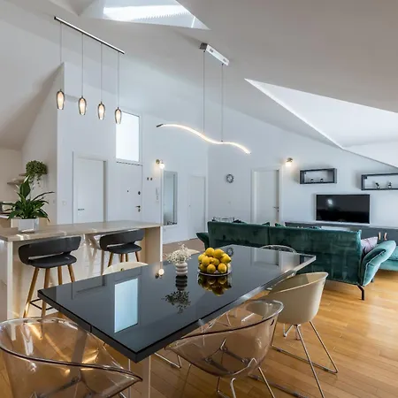 Marevola Grand Penthouse Apartament Split